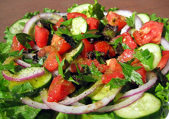 Калорійність салату з огірків і помідорів