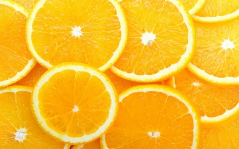 Калорійність апельсина: 47 ккал у 100 г, скільки калорій в одному апельсині (62 ккал)